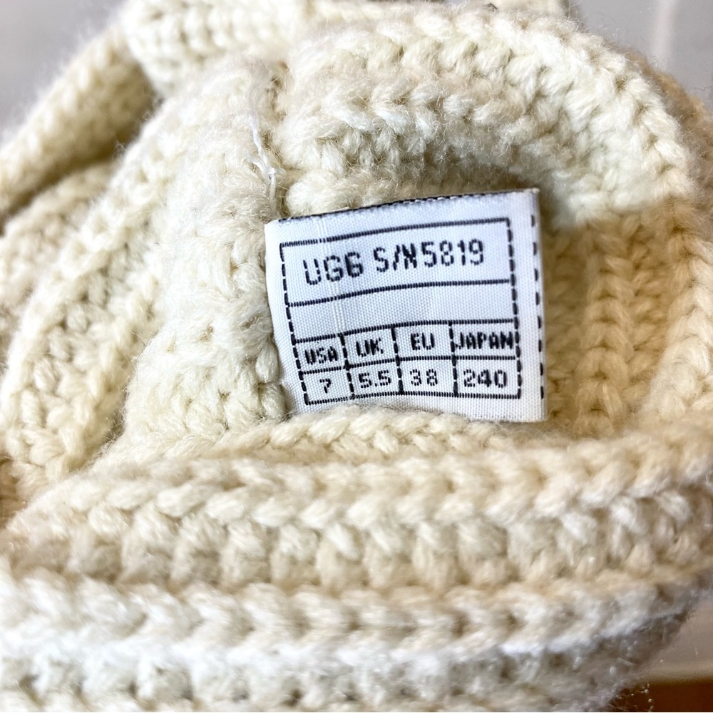 UGG boots - Picture 7 of 8